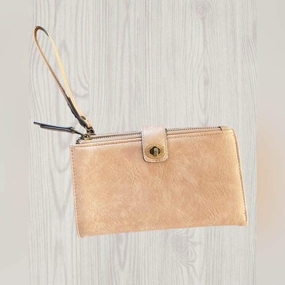 Tan Wallet - Picture 1 of 4